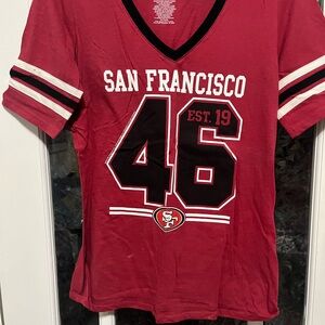 NFL Team Apparel Red San Francisco  49ers  T-Shirt Size Medium